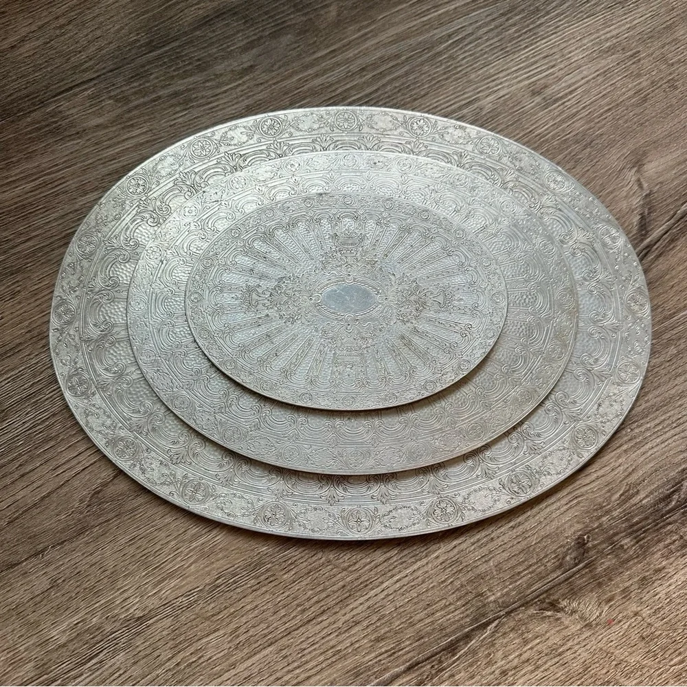 Vintage 1970s Tea Silver Decorative Plate Set